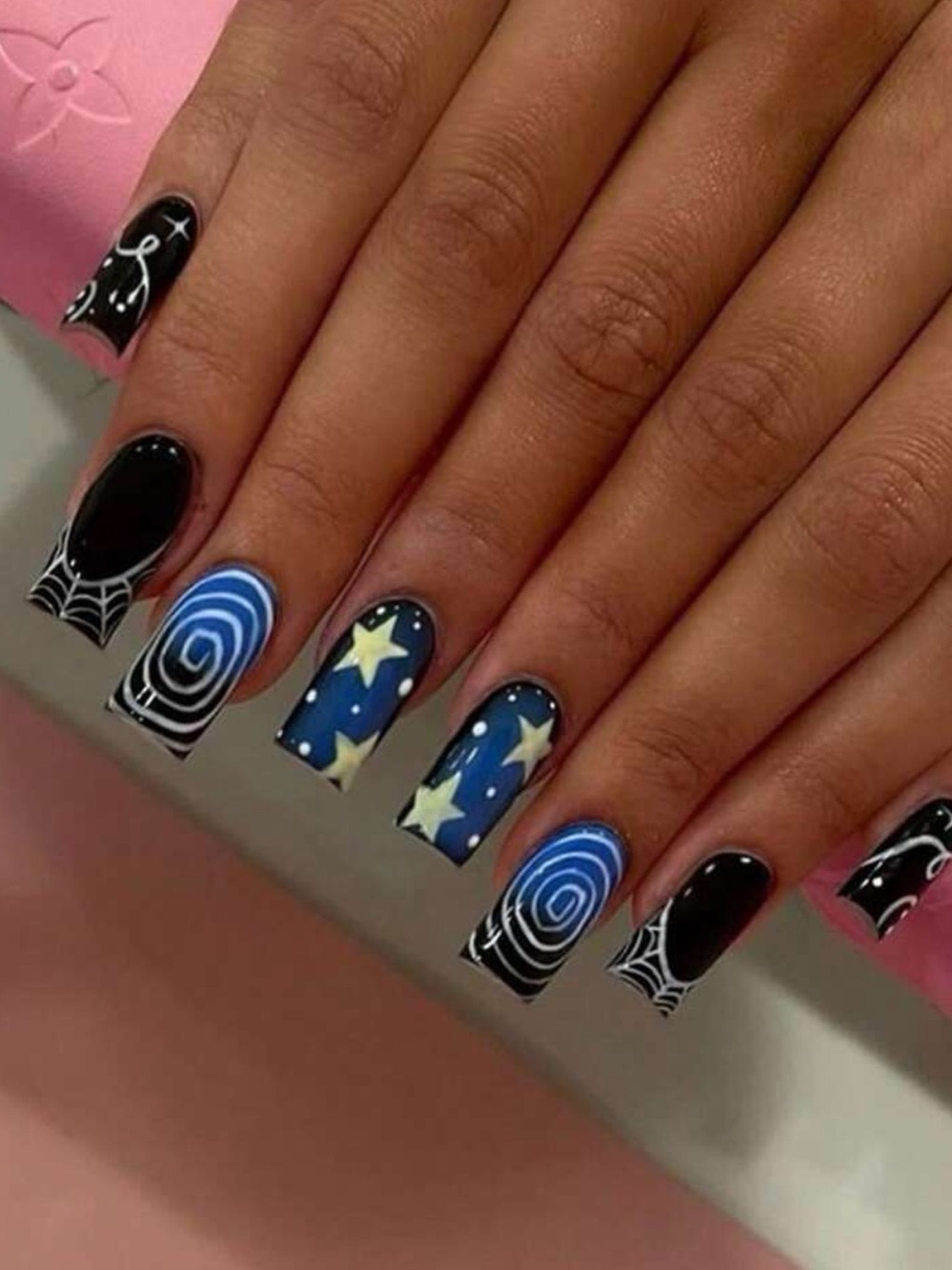 24pc Press On Nail Set from the Nail Bar 💅